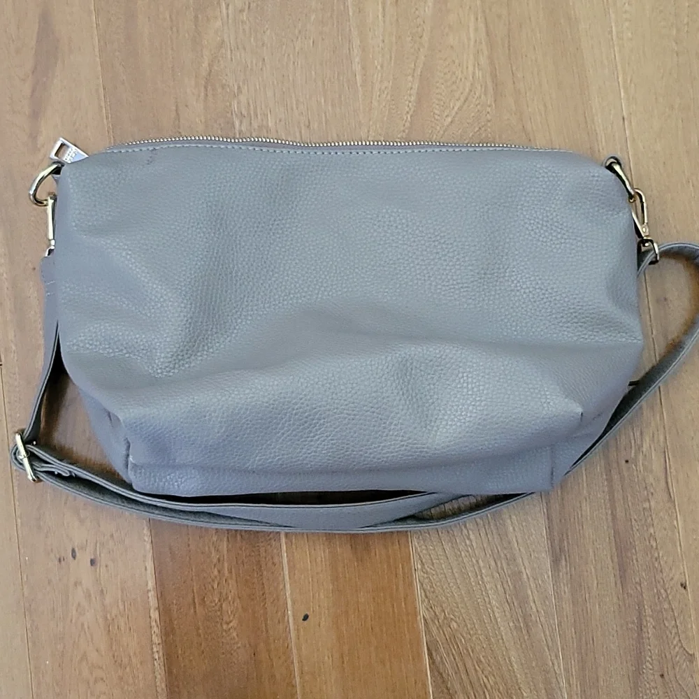 BCBG Pebble Gray shoulder‎ bag adjustable strap